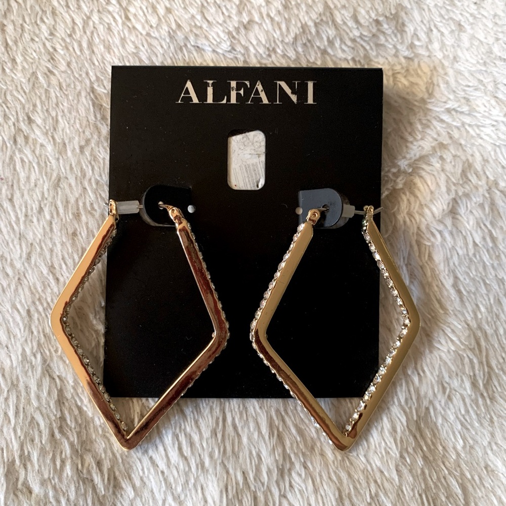 BNWT Alfani Earrings